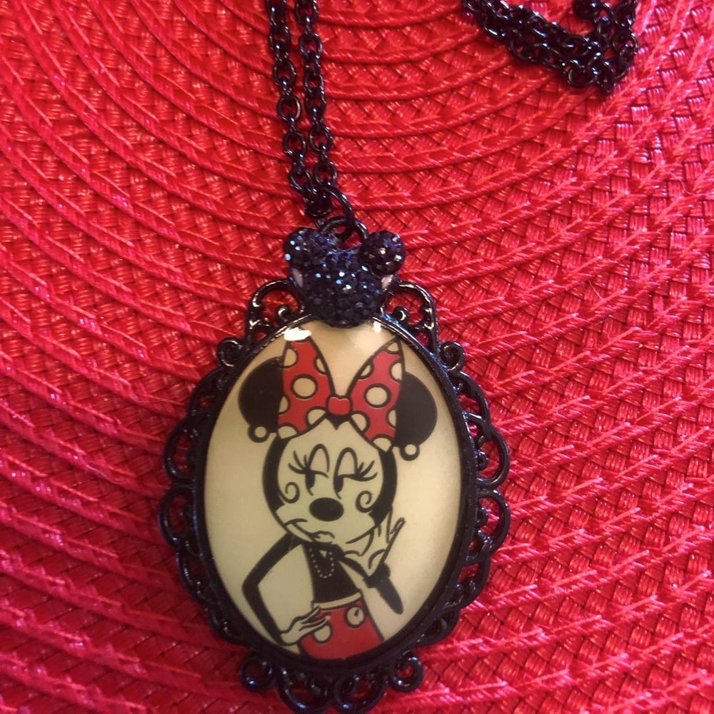 Sassy Minnie Mouse necklace